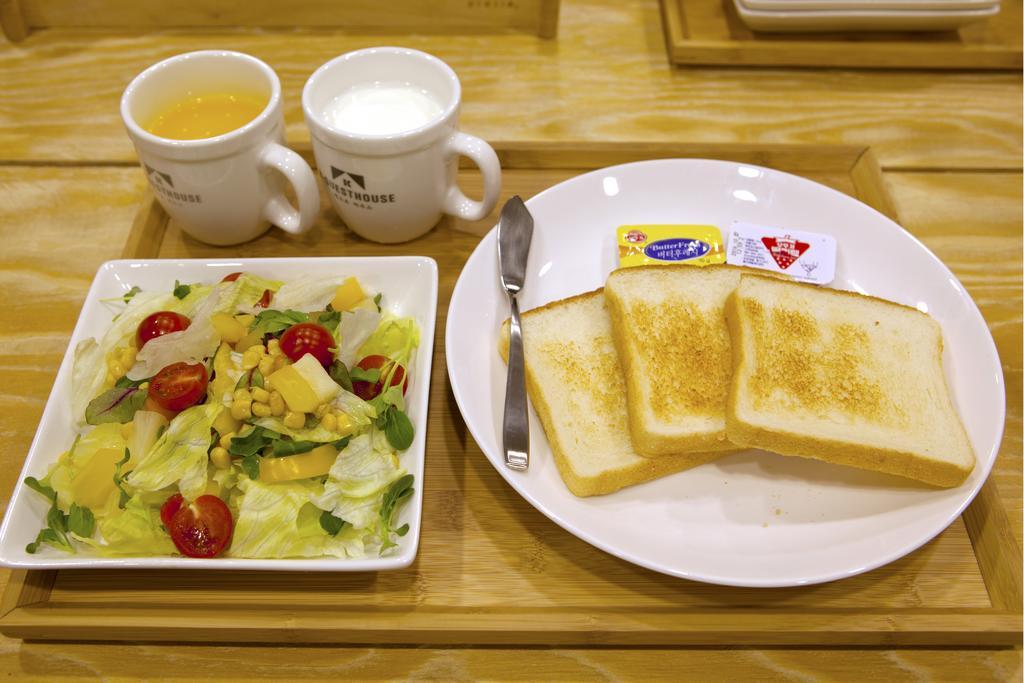 K-Guesthouse Dongdaemun Premium Seoul Bagian luar foto