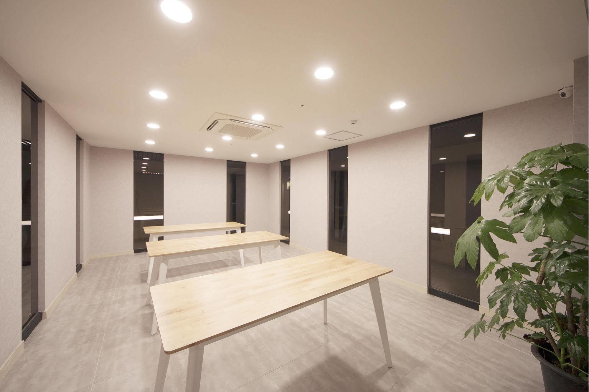 K-Guesthouse Dongdaemun Premium Seoul Bagian luar foto